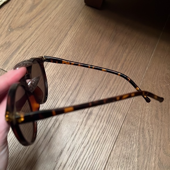 Tortoise Brown Green Reflective Lens Round Sunglasses - Picture 10 of 17